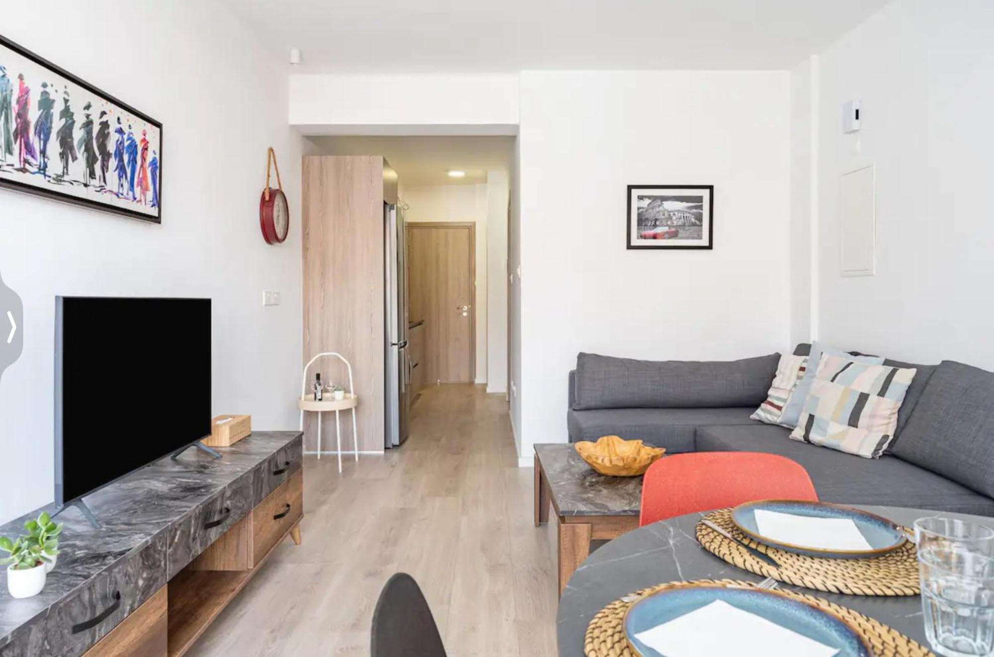 Le Voyageur Apartment Larnaca Bagian luar foto